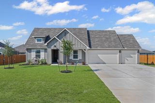 600 Davis Mountain DR, Lockhart, TX 78644