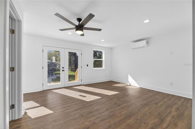 1407 E NORTH STREET 1, Tampa, FL 33604