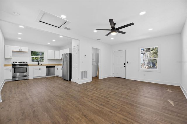 1407 E NORTH STREET 1, Tampa, FL 33604