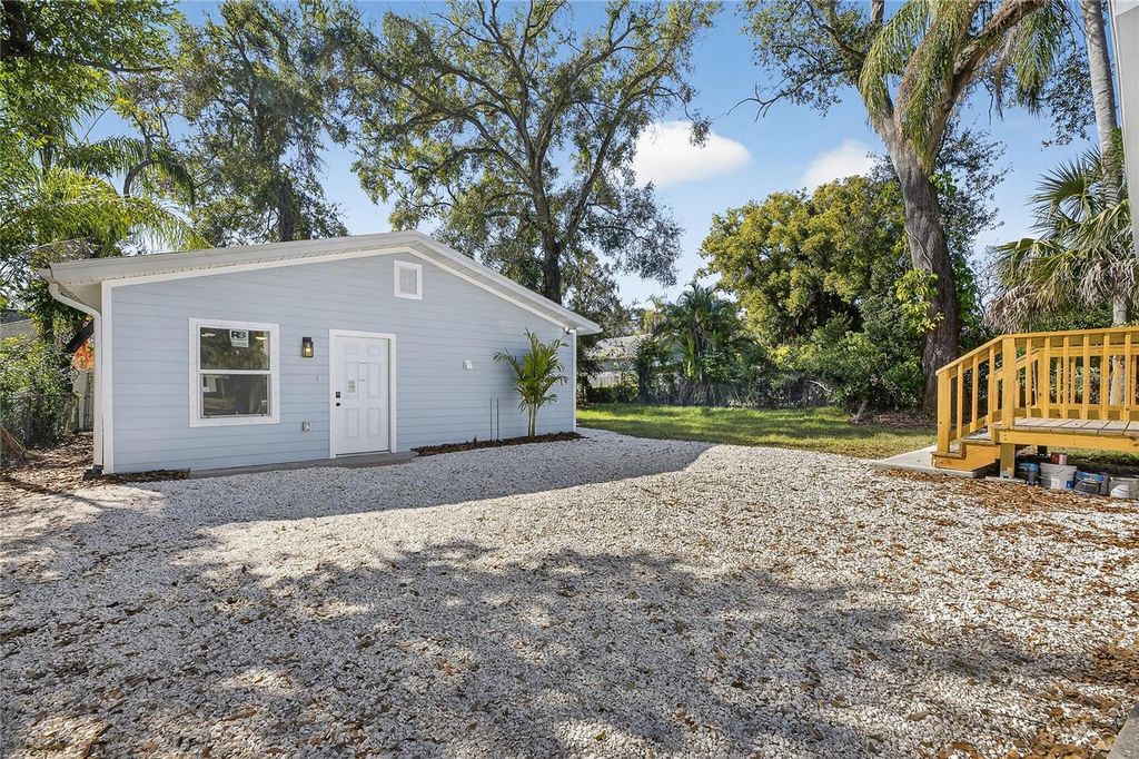 Image 34 of property listing at 1407 E NORTH STREET 1, Tampa, FL 33604