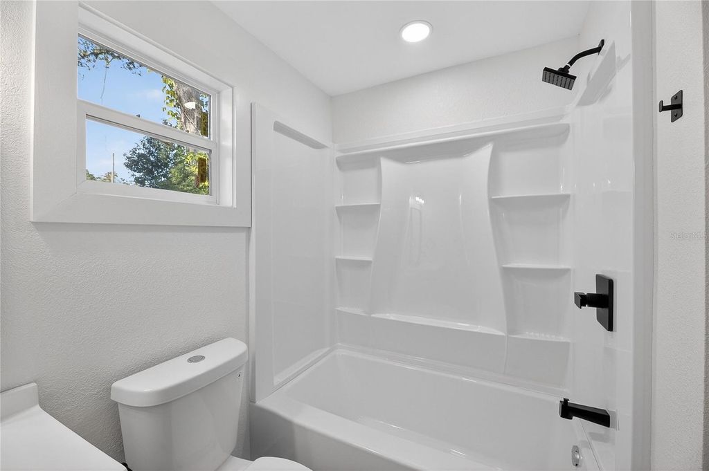 Image 43 of property listing at 1407 E NORTH STREET 1, Tampa, FL 33604