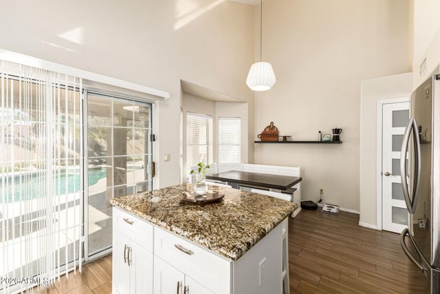 16614 S 12TH Place, Phoenix, AZ 85048