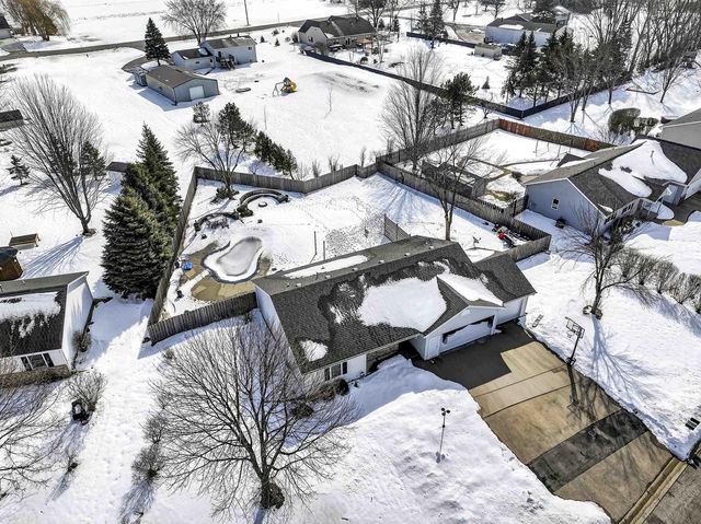 N9598 CHADBURY LANE, Appleton, WI 54915