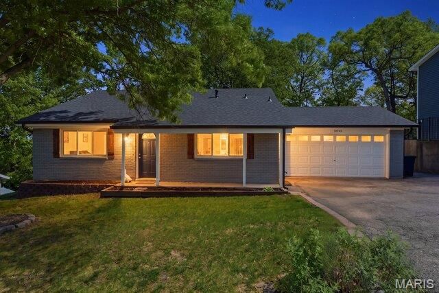 5043 Country View Drive, Imperial, MO 63052
