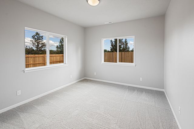 582 SW H Street Lot 1, Madras, OR 97741