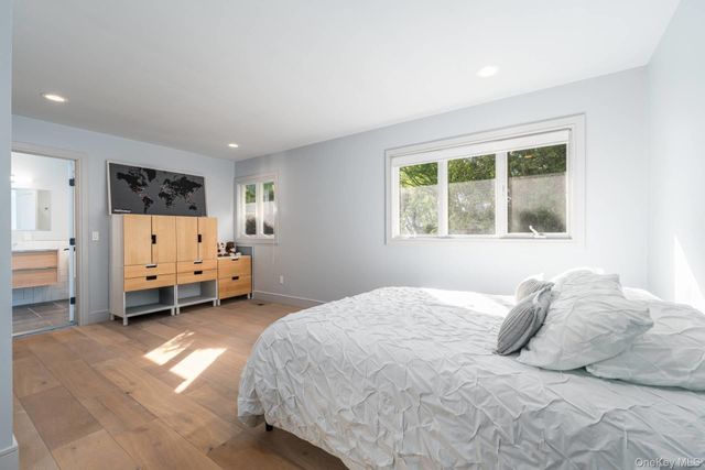 1350 W Cove Road, Cutchogue, NY 11935