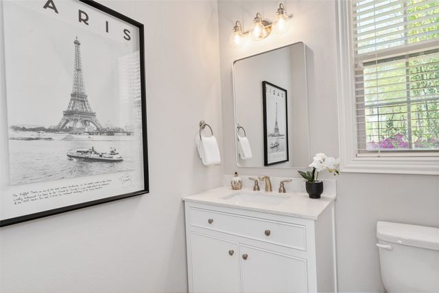 211 Sandpiper Drive, Mabank, TX 75156