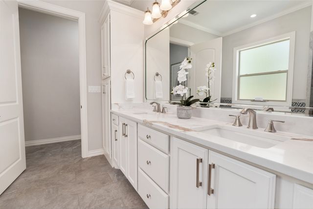 211 Sandpiper Drive, Mabank, TX 75156