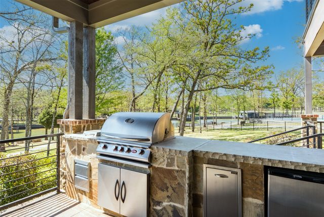 211 Sandpiper Drive, Mabank, TX 75156