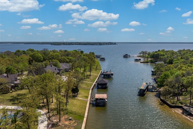 211 Sandpiper Drive, Mabank, TX 75156