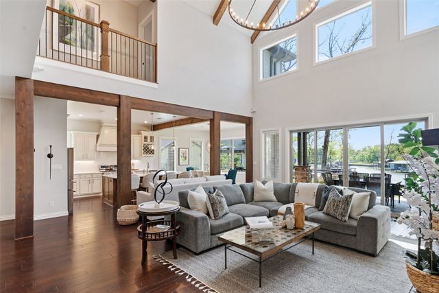 211 Sandpiper Drive, Mabank, TX 75156