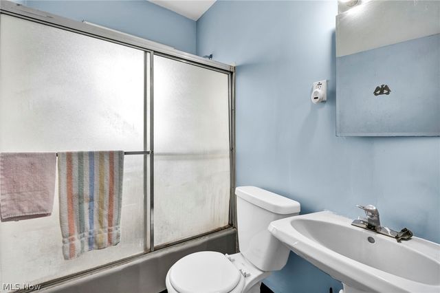 9220 Adams Avenue, Cleveland, OH 44108