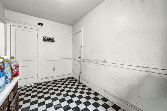 9220 Adams Avenue, Cleveland, OH 44108