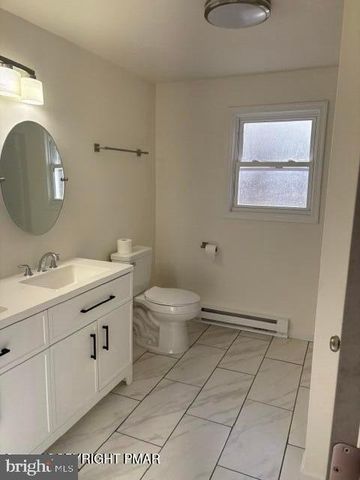 244 UPPER RIDGE DR, Effort, PA 18330