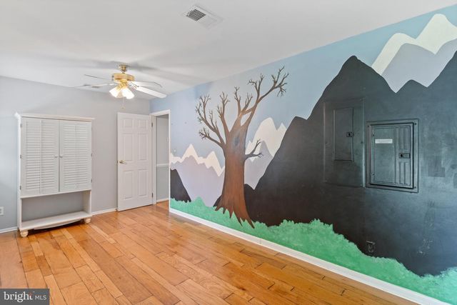 850 HOLLY AVE, Edgewater, MD 21037