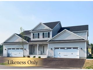 94 Greenbrook Circle # 12, Milton, VT 05468