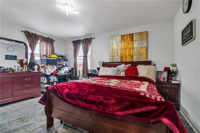 5 GARIBALDI Street 33, North Providence, RI 02911