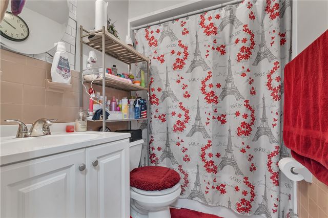 5 GARIBALDI Street 33, North Providence, RI 02911