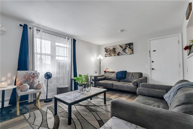 5 GARIBALDI Street 33, North Providence, RI 02911