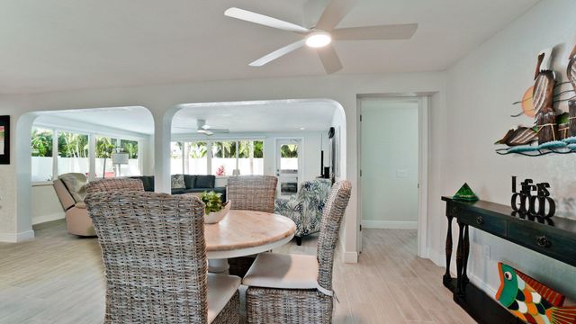 504 69th Street, Holmes Beach, FL 34217