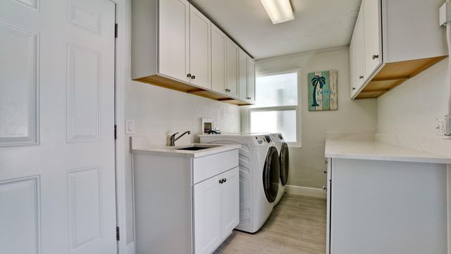 504 69th Street, Holmes Beach, FL 34217