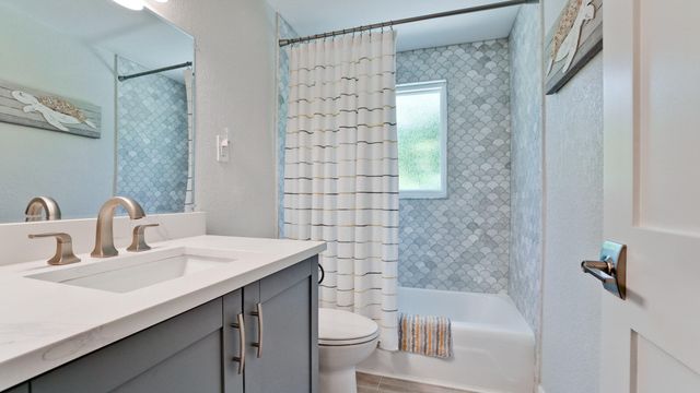 504 69th Street, Holmes Beach, FL 34217