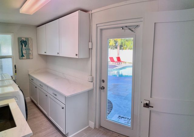 504 69th Street, Holmes Beach, FL 34217