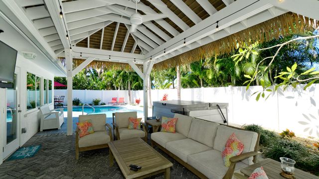 504 69th Street, Holmes Beach, FL 34217