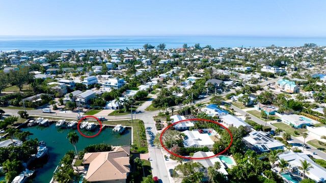 504 69th Street, Holmes Beach, FL 34217