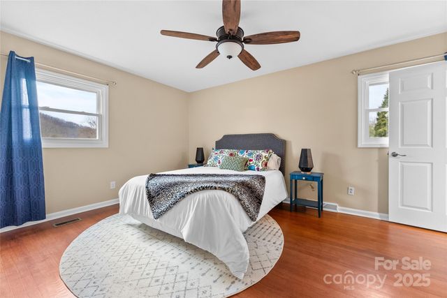 32 Southwicke Drive, Arden, NC 28704