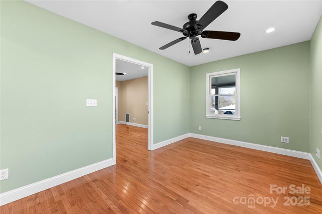 32 Southwicke Drive, Arden, NC 28704