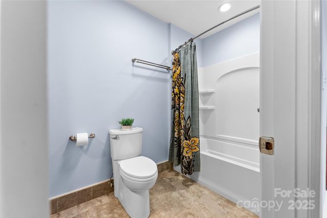 32 Southwicke Drive, Arden, NC 28704