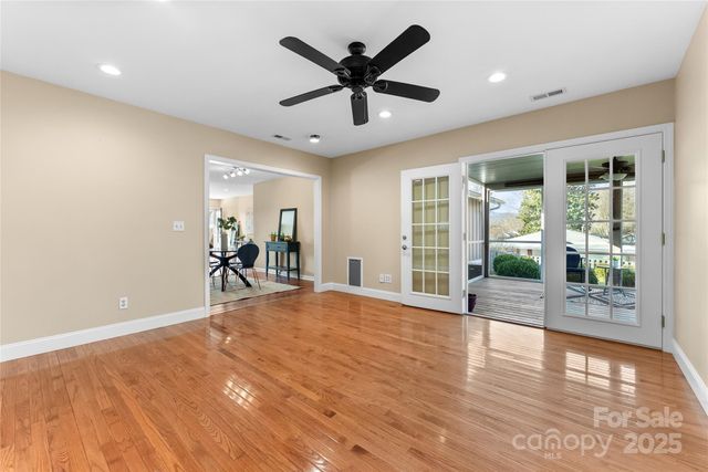 32 Southwicke Drive, Arden, NC 28704