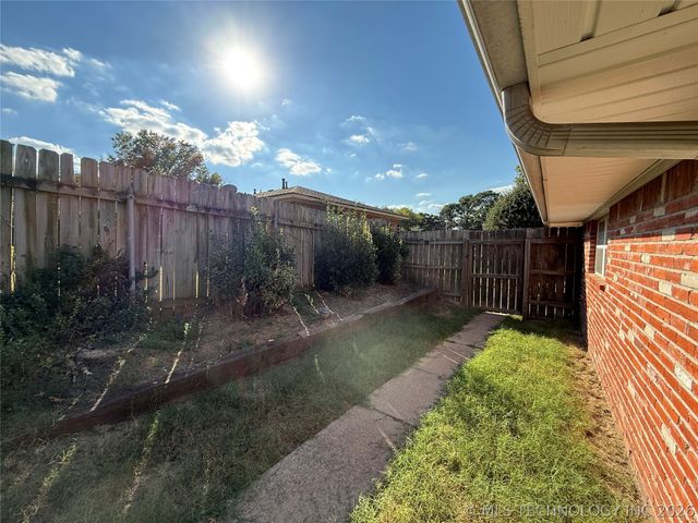 2706 Brookside Circle, Mcalester, OK 74501