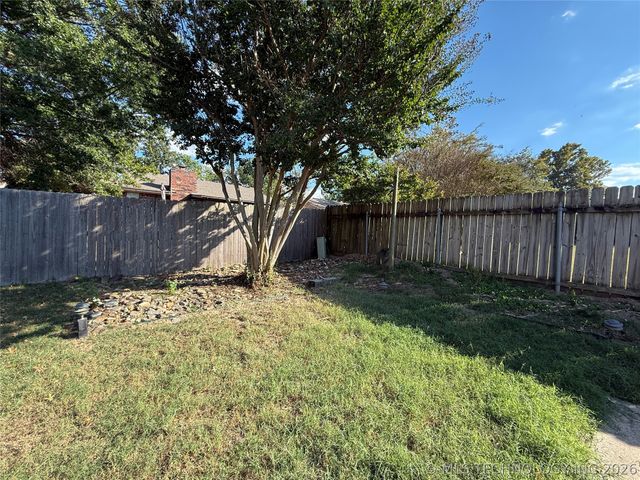 2706 Brookside Circle, Mcalester, OK 74501