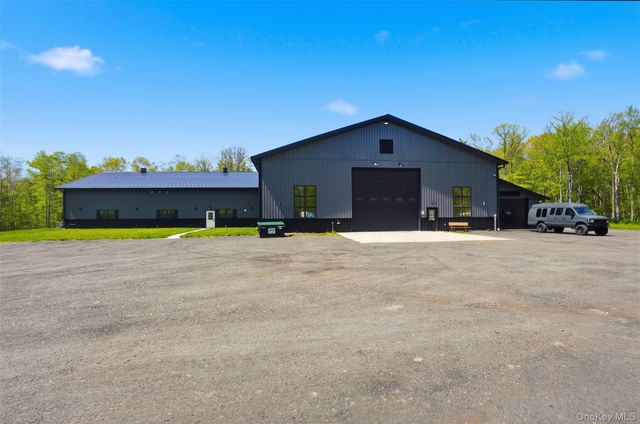 51 Redder Road, Pine Bush, NY 12566