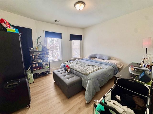 127 Eliot St 3, Brookline, MA 02467