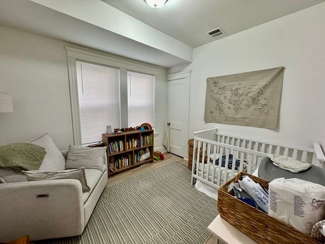 127 Eliot St 3, Brookline, MA 02467