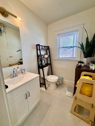 127 Eliot St 3, Brookline, MA 02467