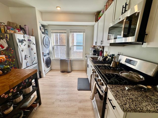 127 Eliot St 3, Brookline, MA 02467