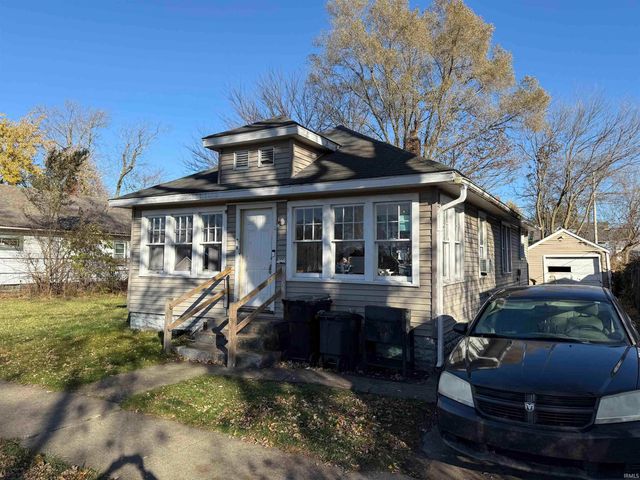 208 S Bendix Drive, South Bend, IN 46619