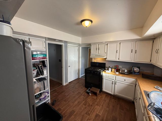 208 S Bendix Drive, South Bend, IN 46619