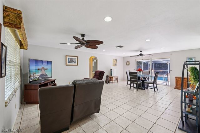 1116 SE 30th TER, Cape Coral, FL 33904