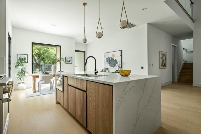 3210 Thompson ST, Austin, TX 78702