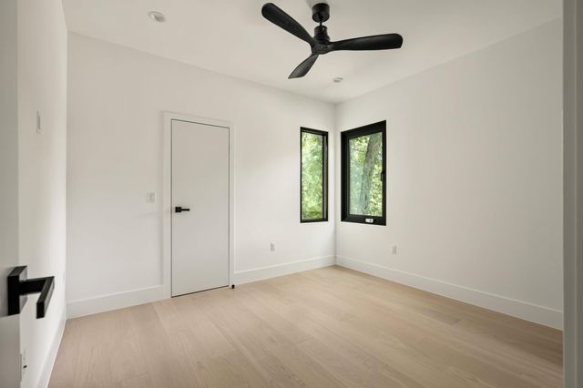 3210 Thompson ST, Austin, TX 78702
