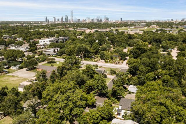 3210 Thompson ST, Austin, TX 78702