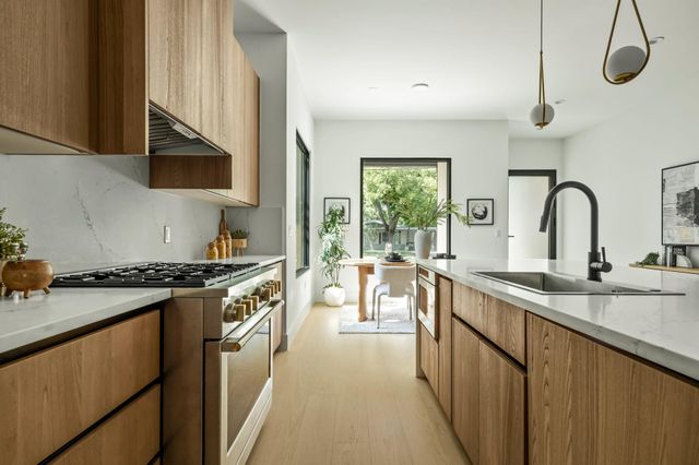 3210 Thompson ST, Austin, TX 78702