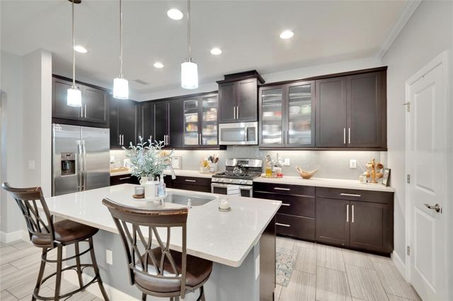 7211 MEETING HOUSE LANE, Apollo Beach, FL 33572