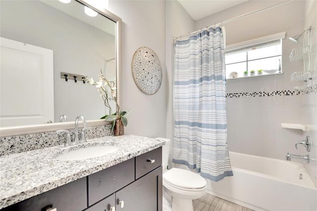 7211 MEETING HOUSE LANE, Apollo Beach, FL 33572