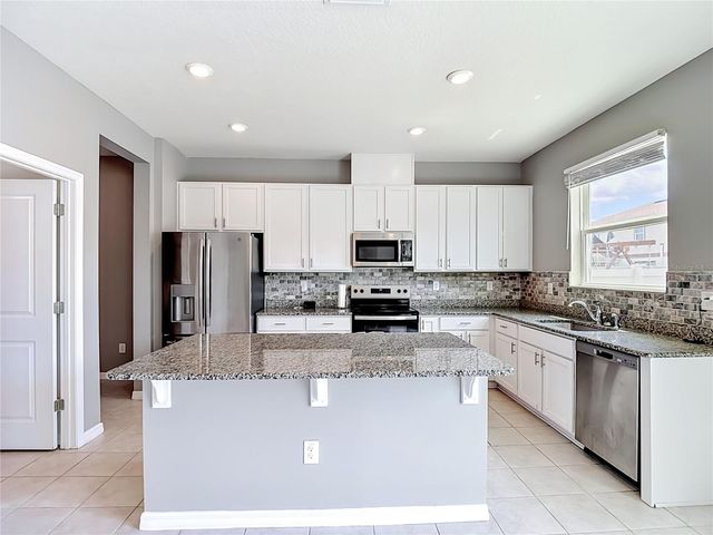 9127 FREEDOM HILL DRIVE, Seffner, FL 33584